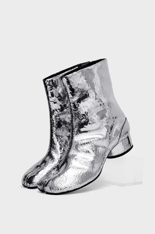 Maison Margiela Silver Leather Low-Heeled Tabi Boots Silver online