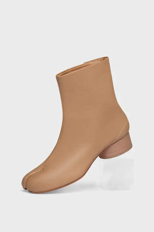 Maison Margiela Womens Brown Leather Low-Heeled Tabi Chelsea Boots Nude online